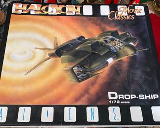 Halcyon Aliens Drop Ship Model Kit