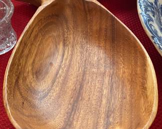 Monkey Pod Pineapple