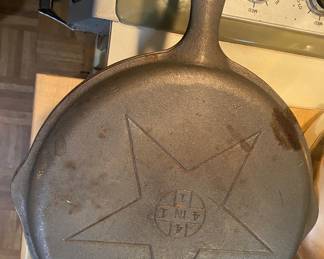 4 in 1 Cast Iron Covered Pan