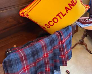 Lots of kilts & sporrans 