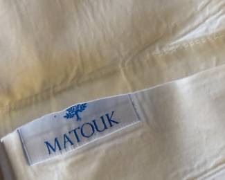 Mattock linens