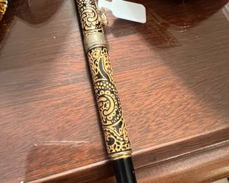 Vintage VACCARO Fountain Pen, Made in Germany. Iridium Point Extra Fine Nib. Black Lacquer and Yellow Enamel Body.