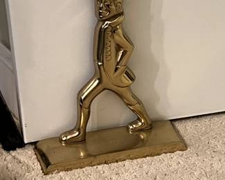 “Thanks for holding the door fine sir!”