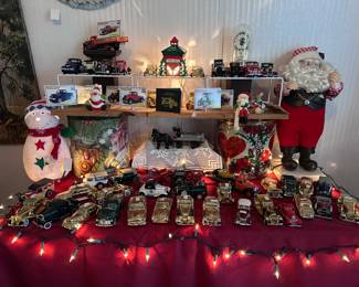 Die Cast Metal collection of vintage cars. Comes with COA