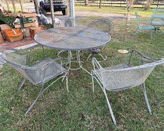 Wrought iron furniture 