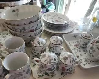 Buckingham by Andrea by Sadek