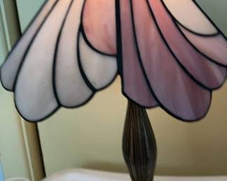 TiffanyStyle Stained Glass Table Lamp