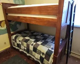 Bunkbeds with Ladder