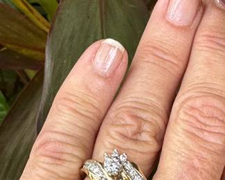 #77 - $600 - Wedding 14kt Ring 4.91 gr