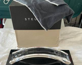 #160 - $600 - Steuben Partnership Robert Cassetti 1994 - 12"