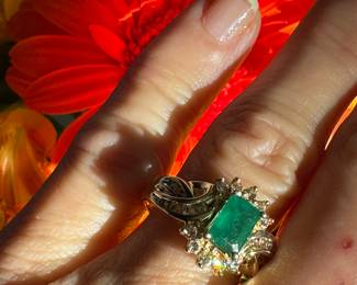 #119 - $800 - Emerald & Diamond ring 14kt gold. 8.0 grs. size 7. 