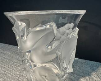 #8- $120 - LALIQUE France  crystal "Saumur" vase 5 1/4 x 5 1/8