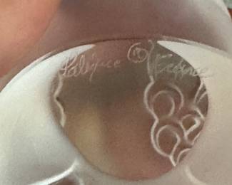 #24 -  $80- LALIQUE France crystal duck "Canette " with box. 