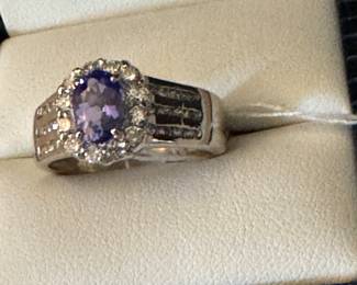 16. - $1650 18 kt gold Levian Tanzanite & Diamond Ring 8.9 gram 