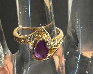 #81- $275 - Amethyst 14kt Ring sz 6, 3.38 gr