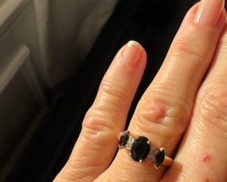 #114- $700 - Sapphire & diam ring 14kt gold. 5.4 grams. size 7. 