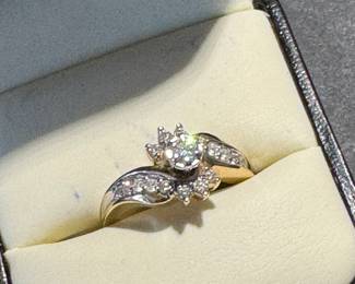 #77 - $600 - Wedding 14kt Ring 4.91 gr