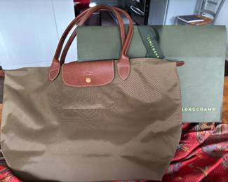 #177 - Longchamp Pliage Large model Shoulder bag $95 Kaki Green