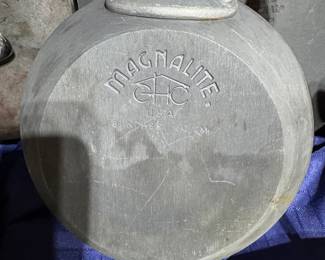 Good selection of Magnalite cookware