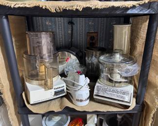 Lots of small kitchen appliances, many new and never used