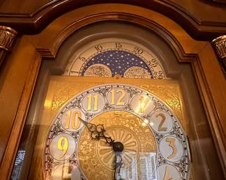 Grandfather clock 