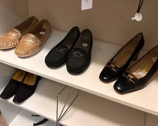 Anne kline Timothy Hitsman Ferragamo
Shoes sz 8