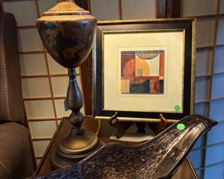 Art glass  piece with small contemporary print in the back ground.  One of a number of very nice lamps.