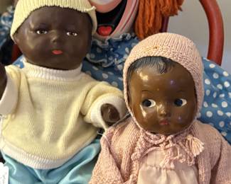 It's Whizzo...that's who!  Are you old enough to remember this guy.  (I am.)  Two cute babies...not brother and sister but maybe related.