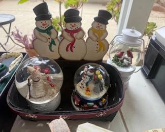Snow globes