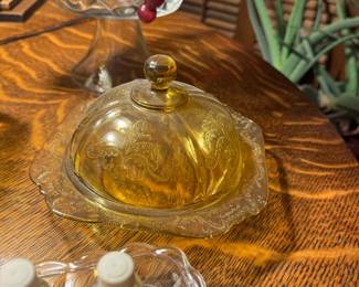 Circa 1930 Federal Glass Company Amber Madrid Depression Glass Butter Dish