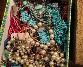 Tons of vintage jewelry!