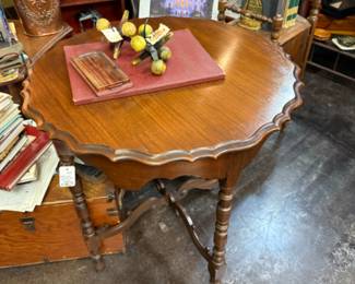 antique pie crust table