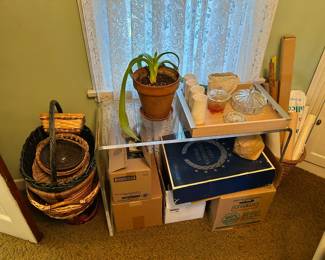 Dining Room, front wall