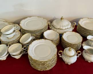 Hutschenreuther Gelb, Bavaria -   Large Gold Rim China Set
