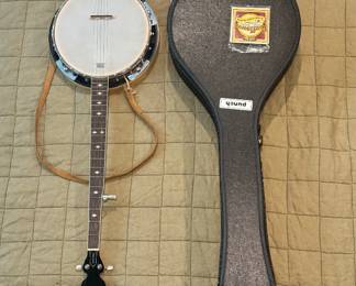 Another photo of banjo