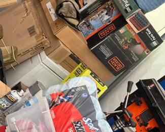 Black Decker / Shop tools/ towels and accessories 