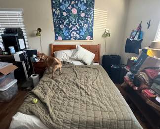 Bedroom set with mattress * Picture in this photo and luggage’s not available 