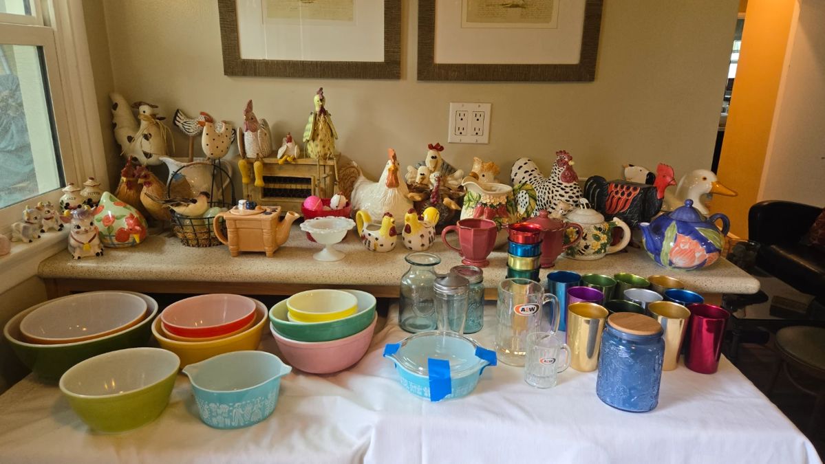 Cute chickens & vintage pyrex