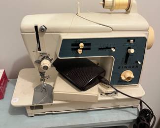 another Vintage Singer Sewing machine