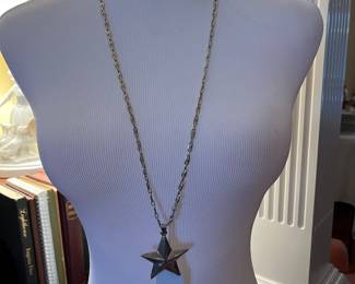 Stunning Sterling Silver Star and chain