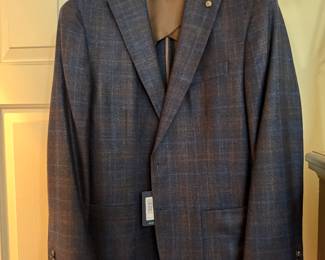 New with tags and dust bag Peter millar sports coat 