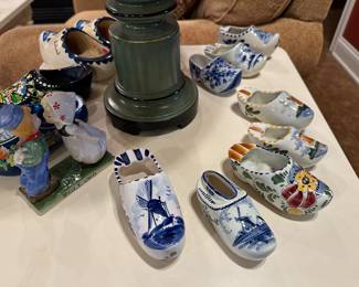 Delft blue and white, most is hand painted