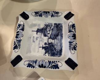 Delft blue and white, most is hand painted