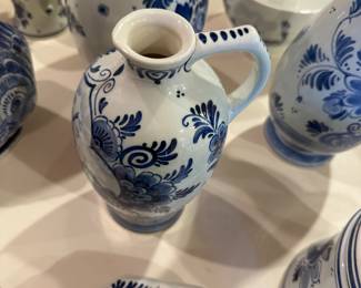 Delft blue and white, most is hand painted