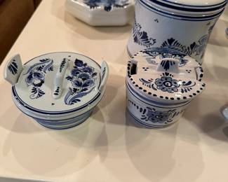 Delft blue and white, most is hand painted