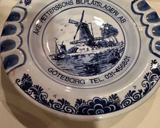 Delft blue and white, most is hand painted