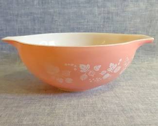 Pyrex Pink Gooseberry 4Qt Cinderella Bowl