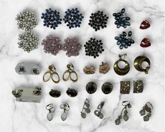 A Great Variety Of Clip On Earrings Vintage And More