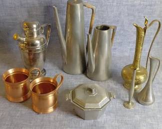 Mixed Metals Dining And Decor