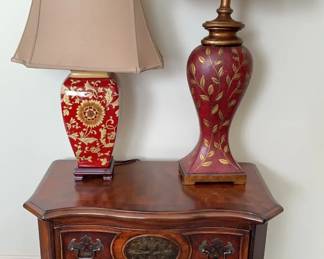 Seven Seas By Hooker Furniture Dark Wood Finished 3 Drawer Commode With Red Floral Lamps